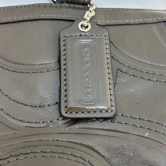 COACH F18326 Signature Gallery Stitch Patent C logo Leather Gray Tote Bag - Picture 13 of 14